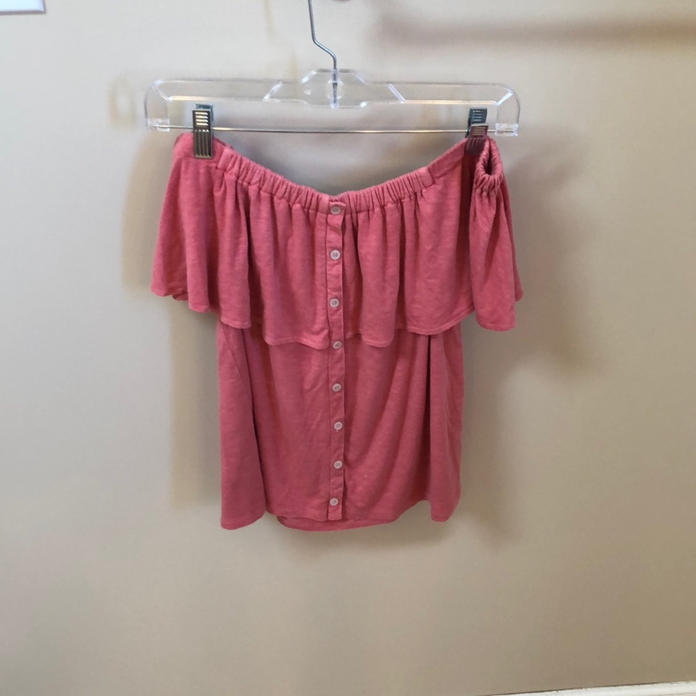 Off the shoulder ruffle top.